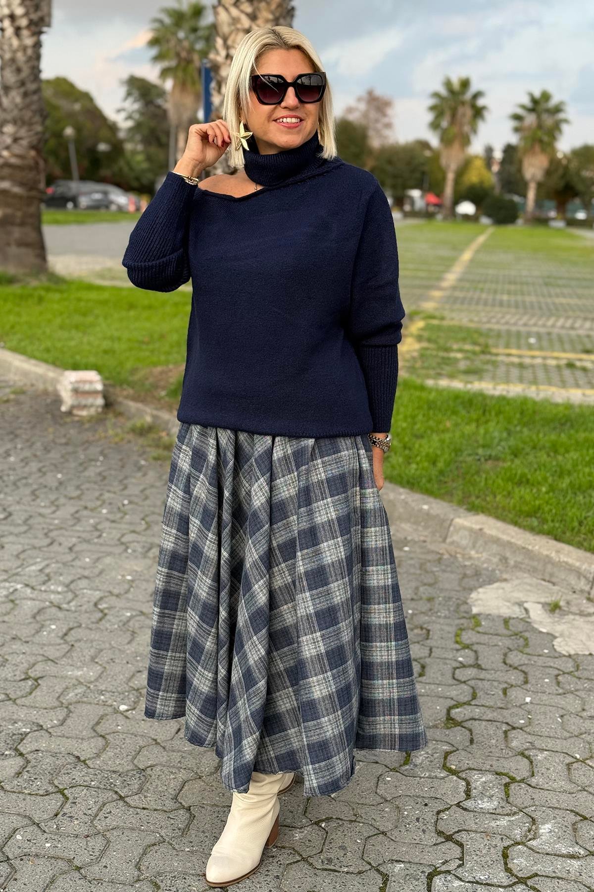 Lacivert Beli Lastikli Ekose Desen Cepli Kloş EtekAETK2500130-LACIVERT-S