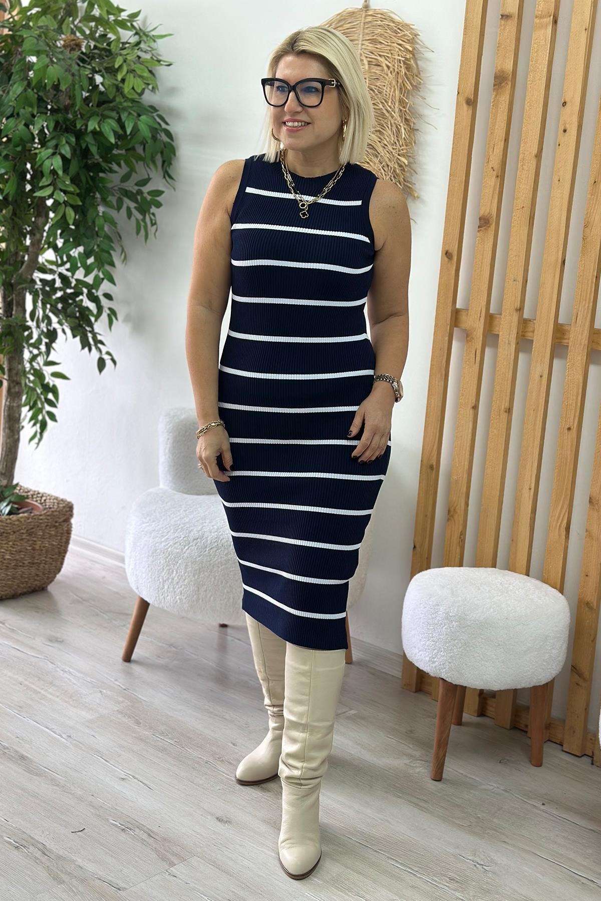 Lacivert Kolsuz Çizgili Triko ElbiseELB2401215-LACIVERT-STD