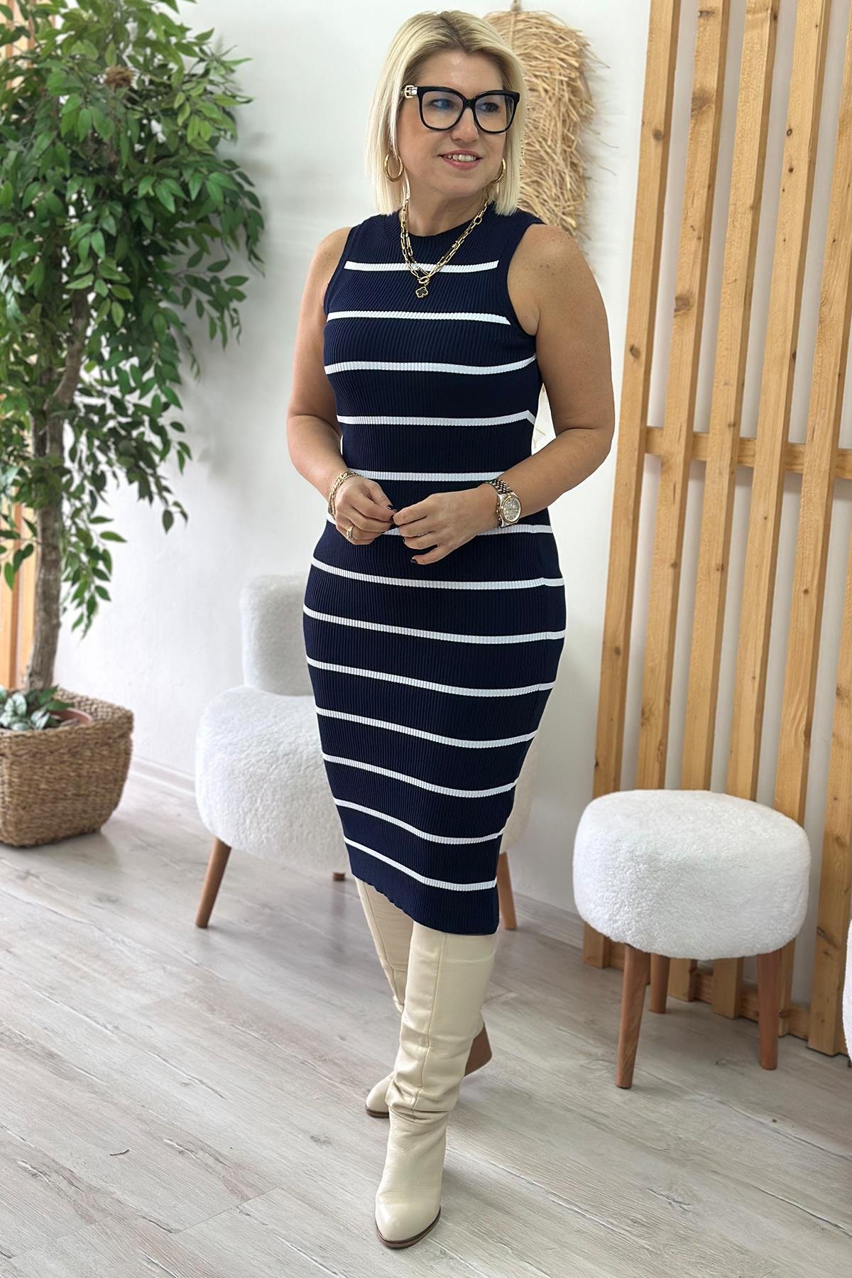 Lacivert Kolsuz Çizgili Triko ElbiseELB2401215-LACIVERT-STD