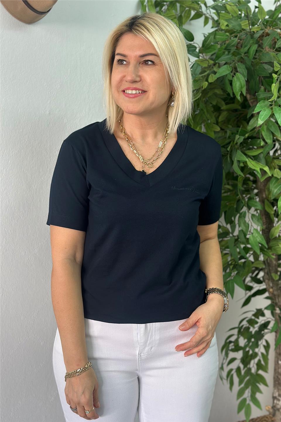 Lacivert V Yaka Basic TshirtUTS25002058-LACIVERT-S