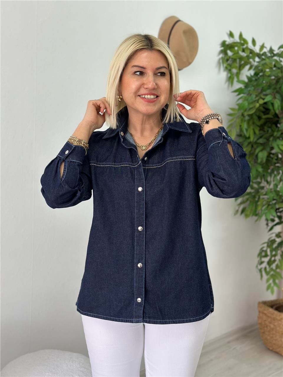 Lacivert Zincir Şerit Detaylı Denim GömlekUG02412110-LACIVERT-S