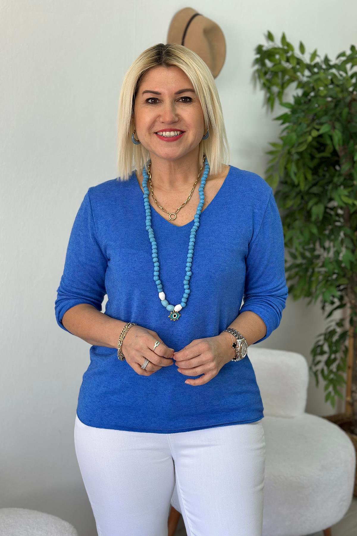 Mavi V Yaka Pamuklu İthal BluzUBL2412233-MAVI-STD