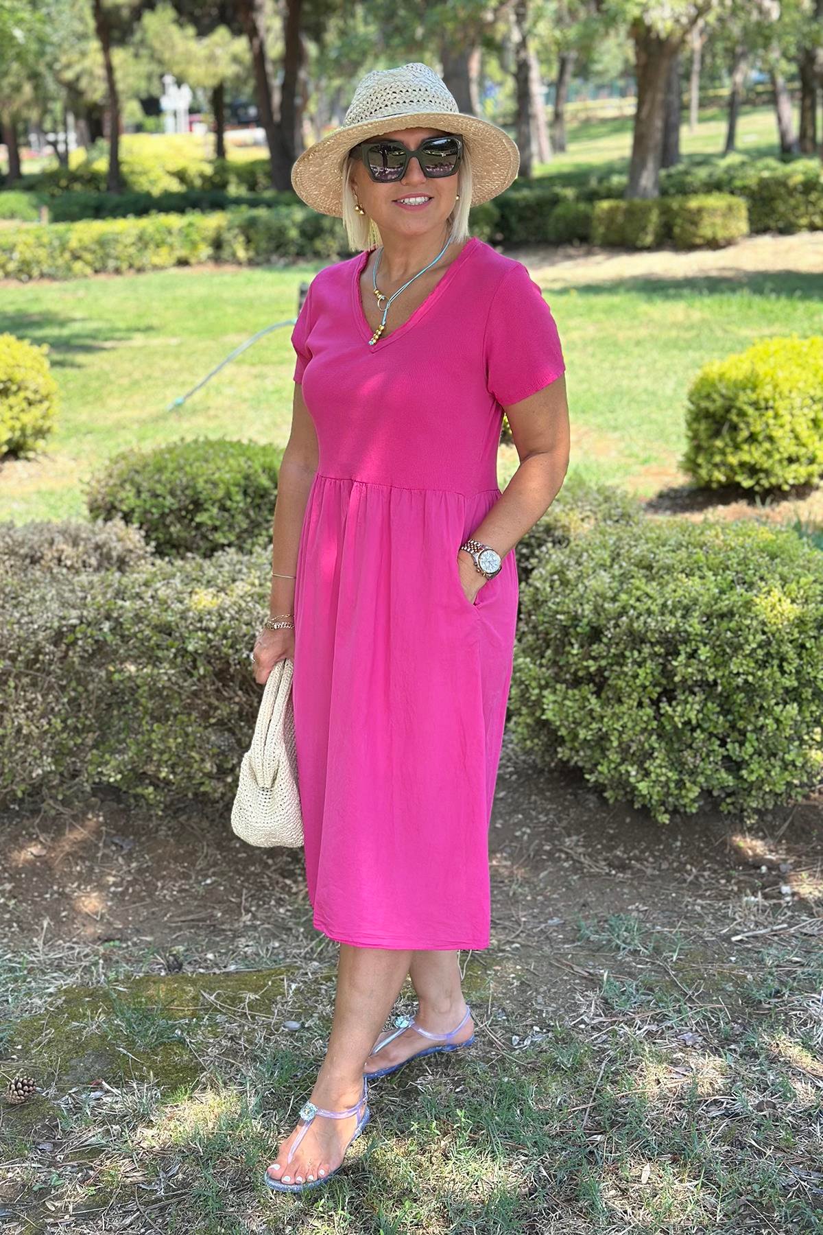 Pembe V Yaka Kolyeli Pamuk Penye Garnili ElbiseELB2401320-PEMBE-STD