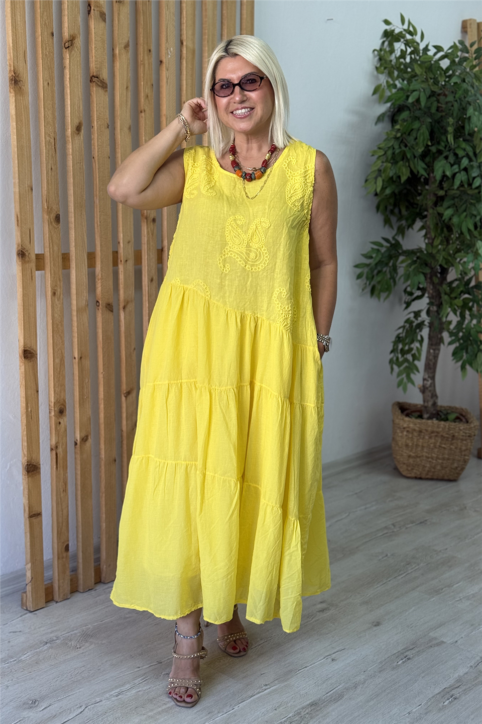 Sarı Sıfır Kol Şal Desen Kabartmalı Pamuk ElbiseELB26001087-SARI-STD