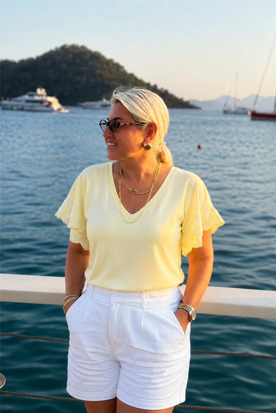 Sarı V Yaka Kolları Fisto Penye TShirtTSH26001210-SARI-STD
