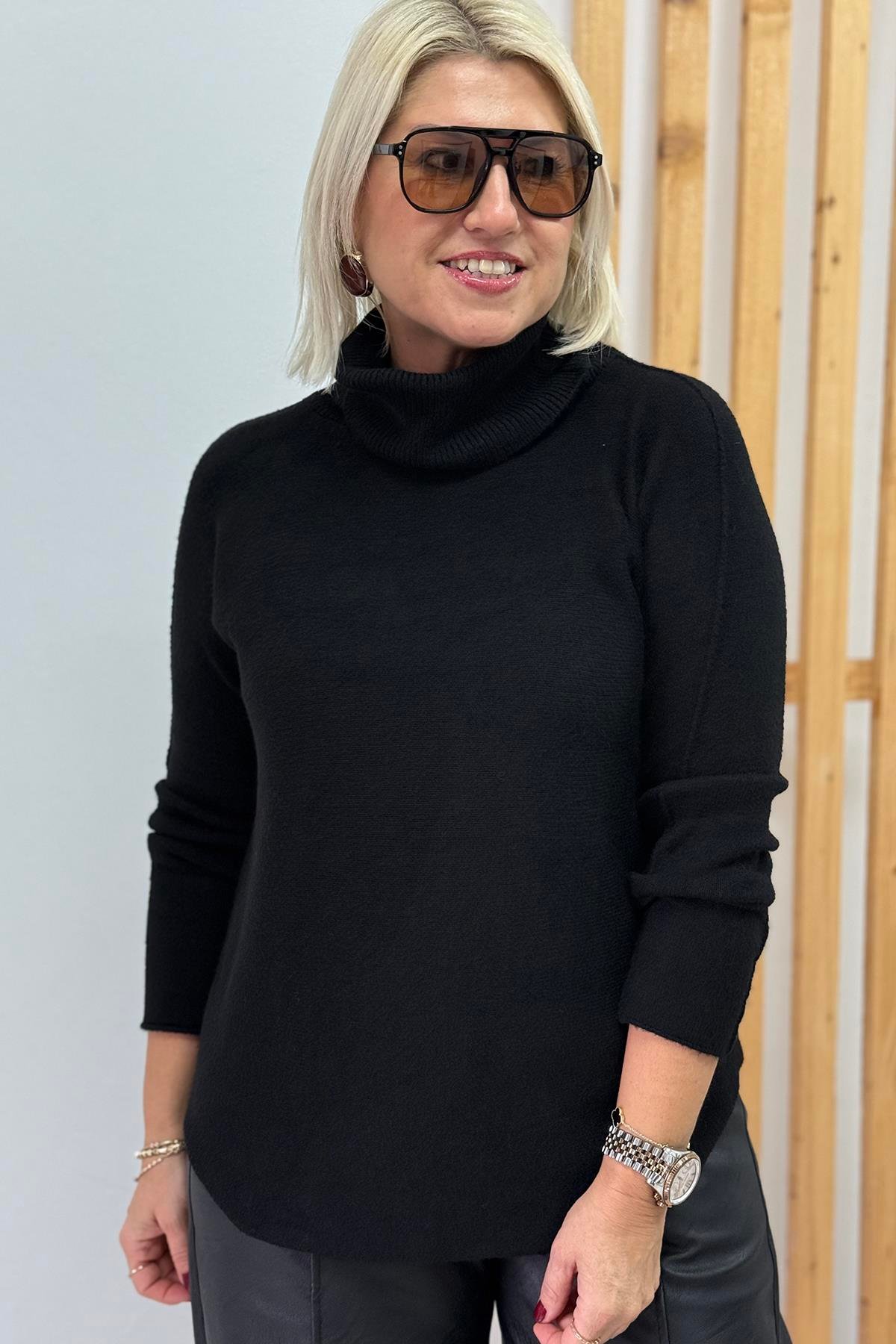 Siyah Balıkçı Yaka Viscose Basic Yumuşak TrikoUT24111030-SIYAH-STD
