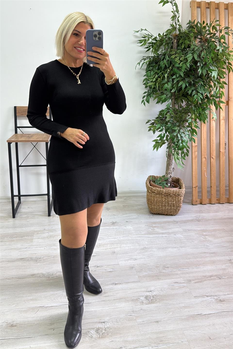 Siyah Bisiklet Yaka A Kesim Mini Triko ElbiseELB25013118-SIYAH-STD