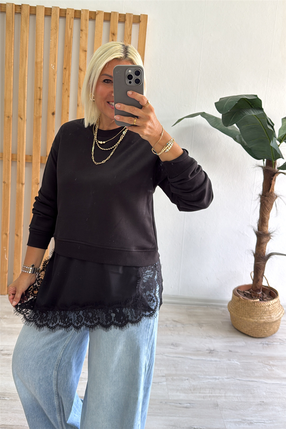Siyah Bisiklet Yaka Eteği Saten Dantelli SweatUSW26001003-SIYAH-S