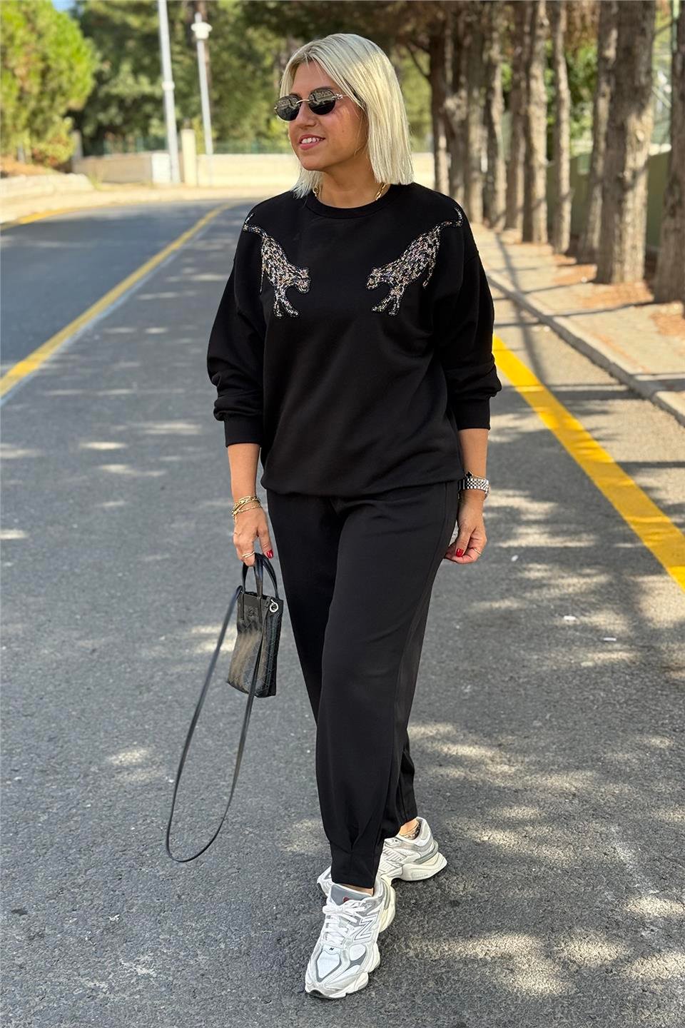 Siyah Omuzları Kaplan Nakışlı SweatUSW0243015-SIYAH-S