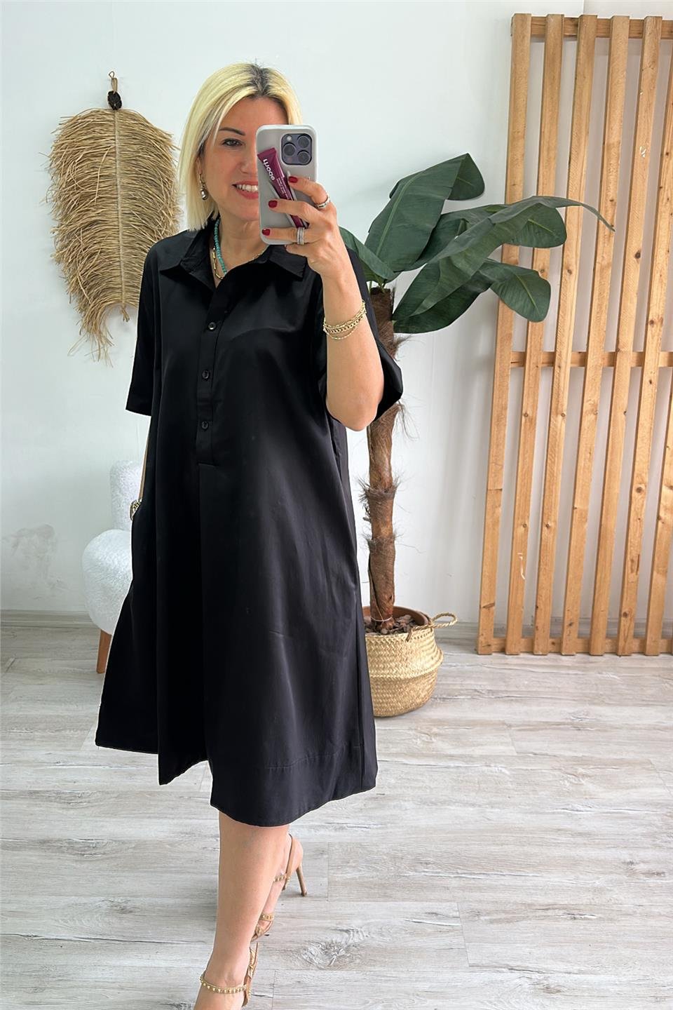 Siyah Polo Yaka Yarım Pat Düğmeli Salaş ElbiseELB2401264-SIYAH-42