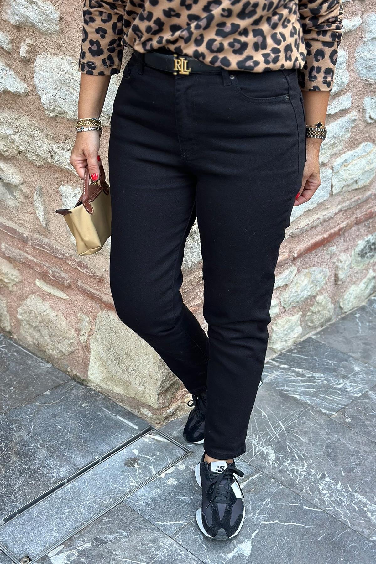 Yüksek Bel Lycarlı Mom JeanAK223030-SIYAH-31