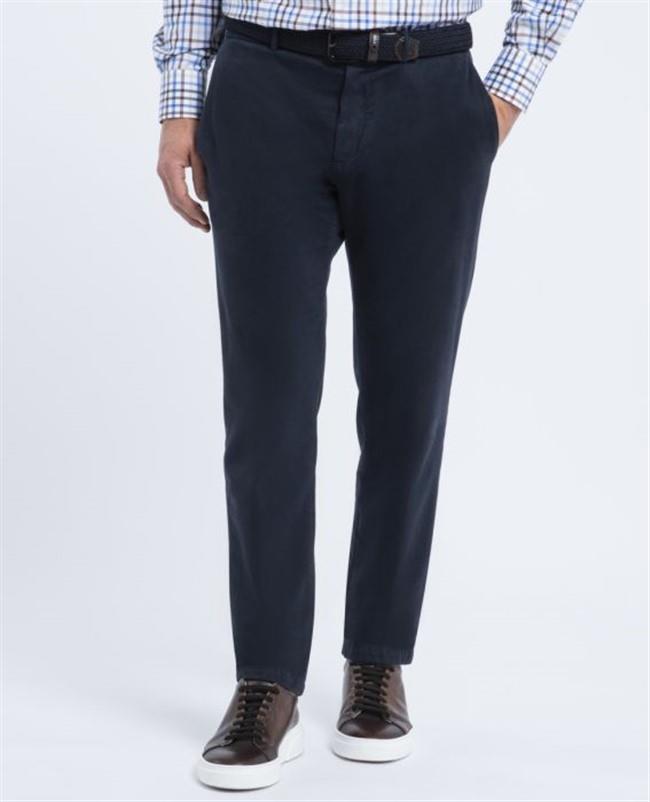 chino-trousers-96837d.jpg
