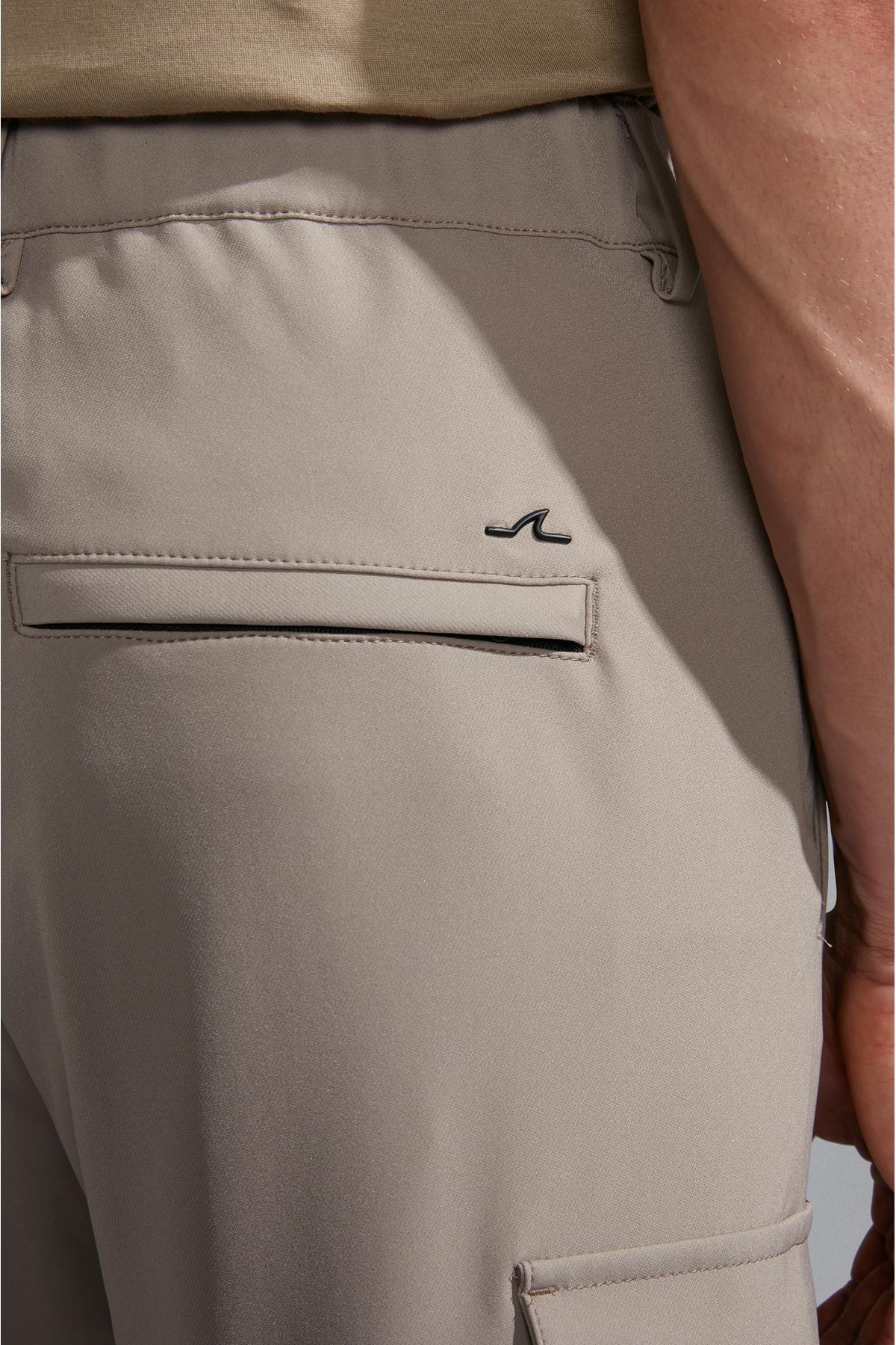 chino-trousers-with-coulissealt-giyimp-8a6961.jpg