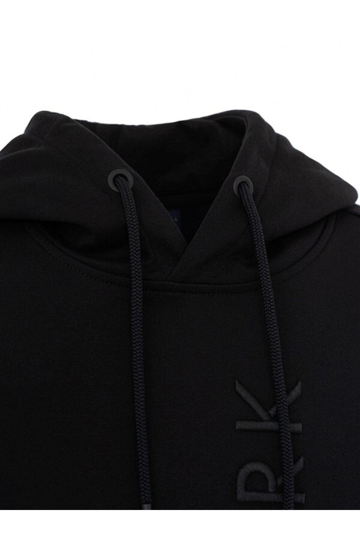 hooded-sweatshirt-92ae4d.jpg