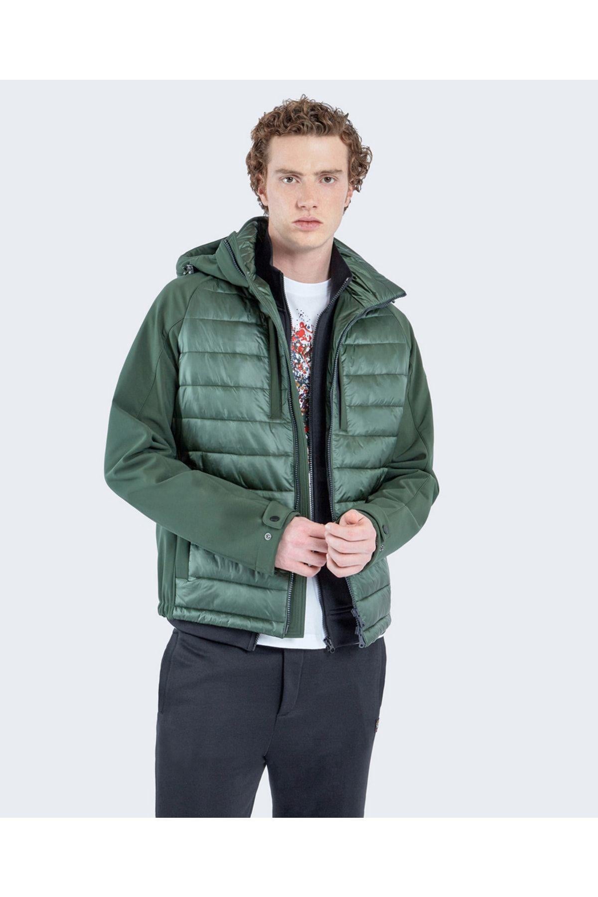 hybrid-jacket-691078.jpg