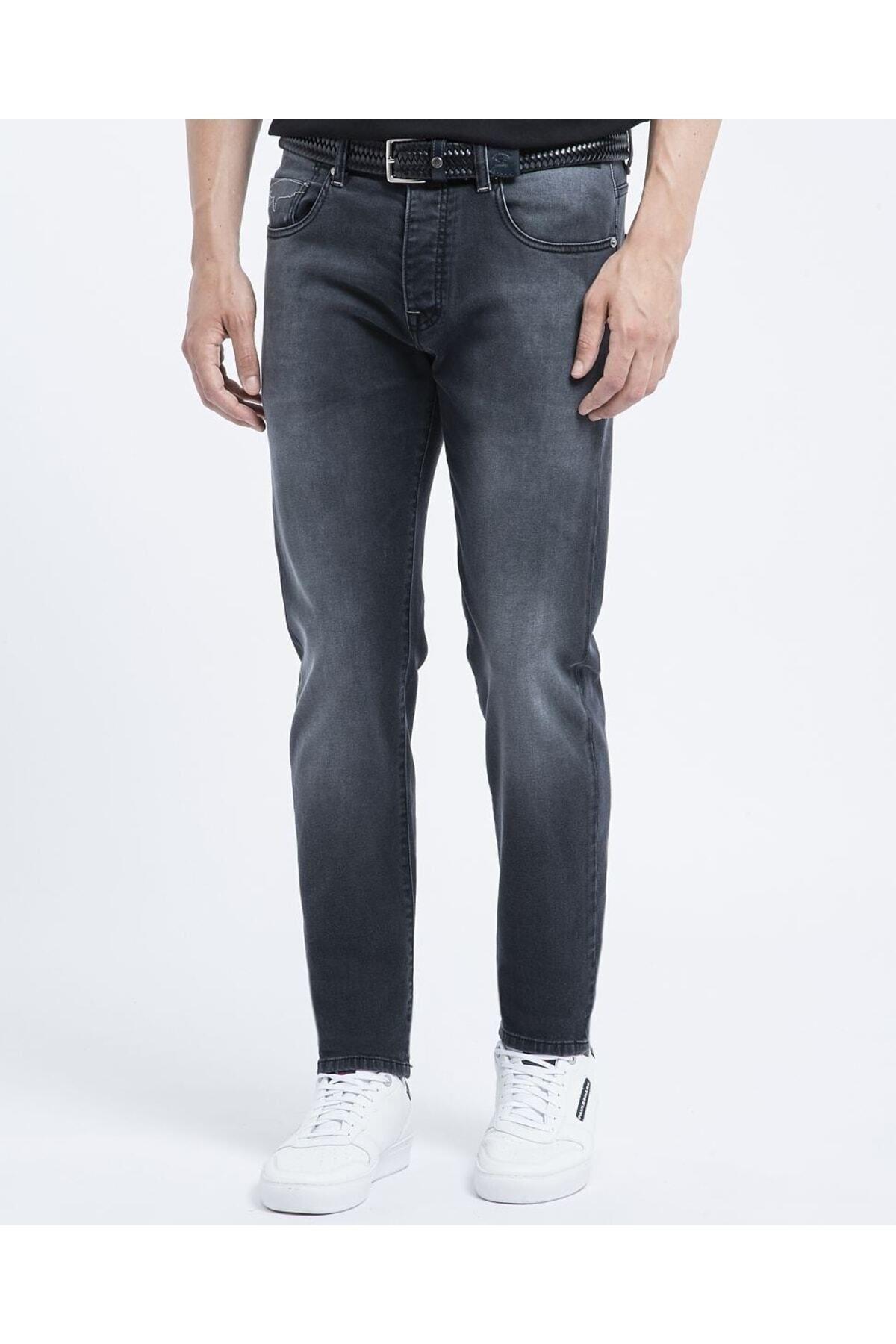 jeans-black-rivet-5-tasch-46a5-9.jpg