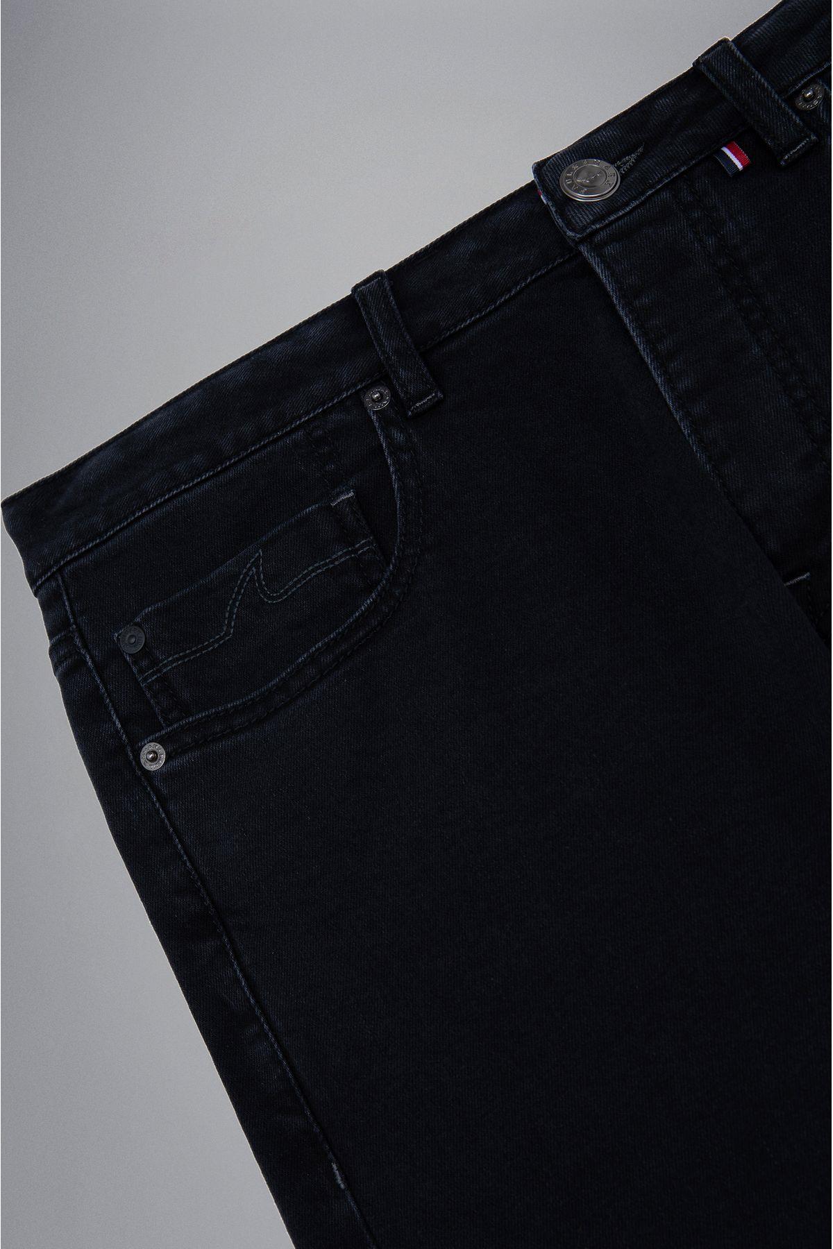 jeans-black-rivet-5-tasch-997d9a.jpg
