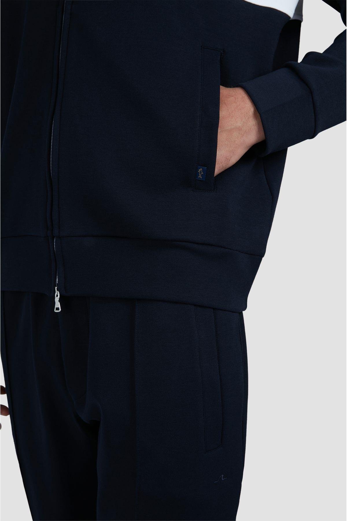 jogging-suit--4b85-.jpg