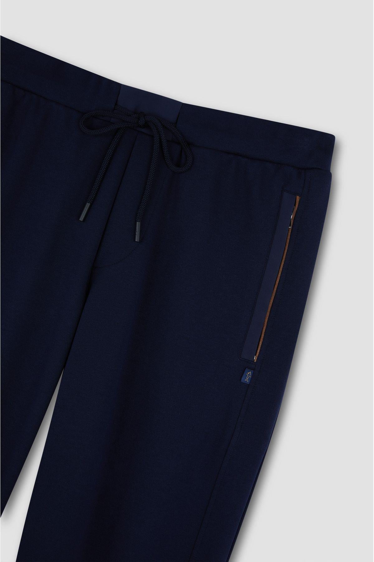 jogging-suit-5b2b1a.jpg