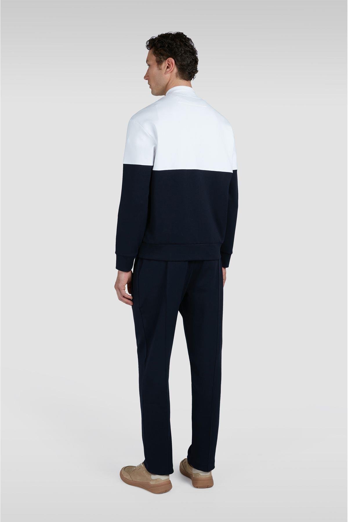 jogging-suit-84d-4d.jpg