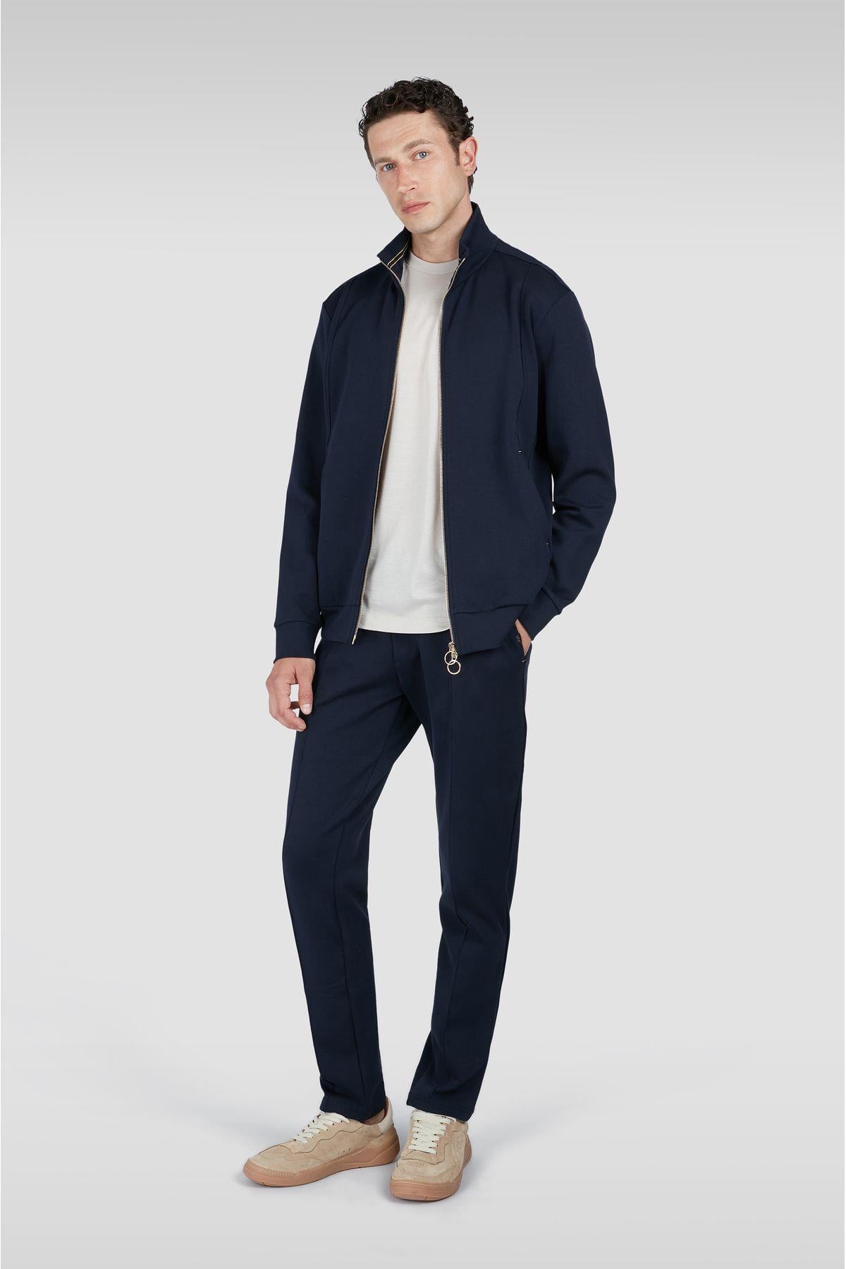 jogging-suit-94b4-7.jpg