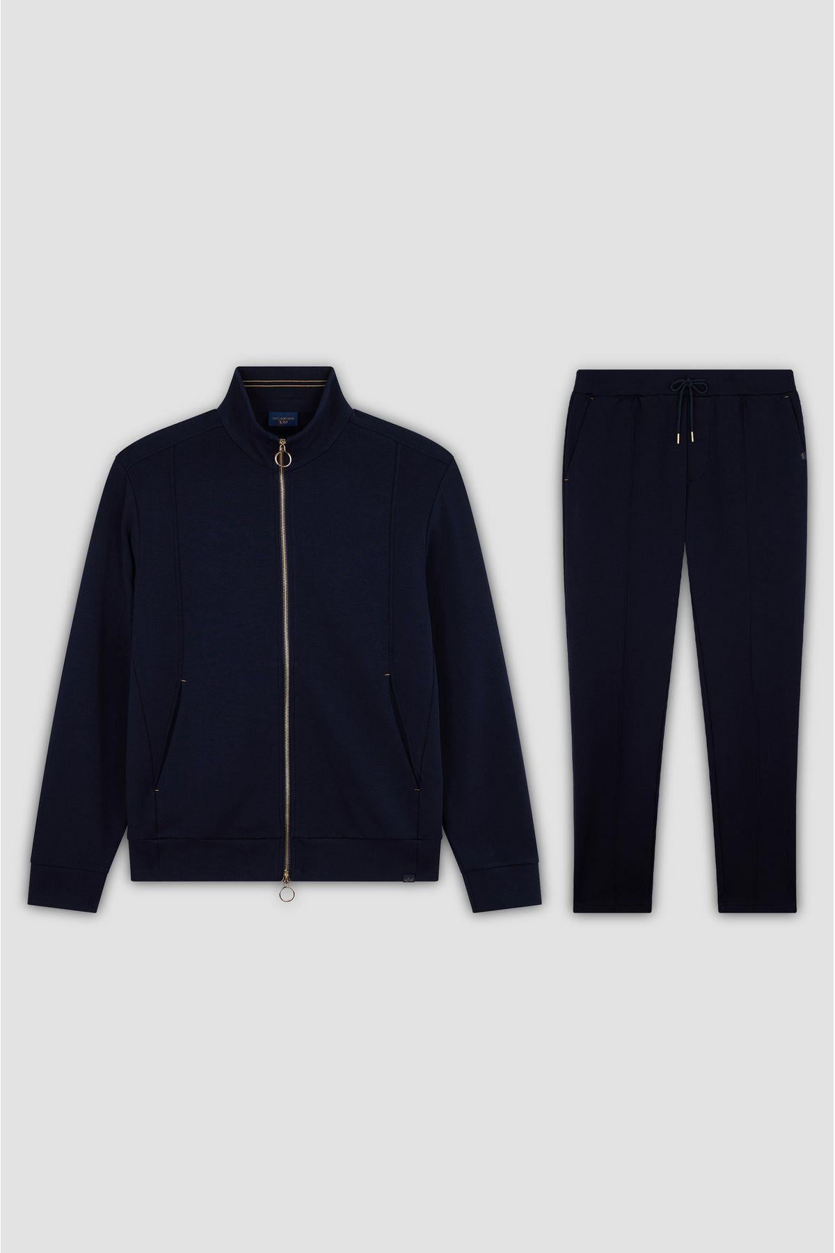 jogging-suit-a2df-e.jpg