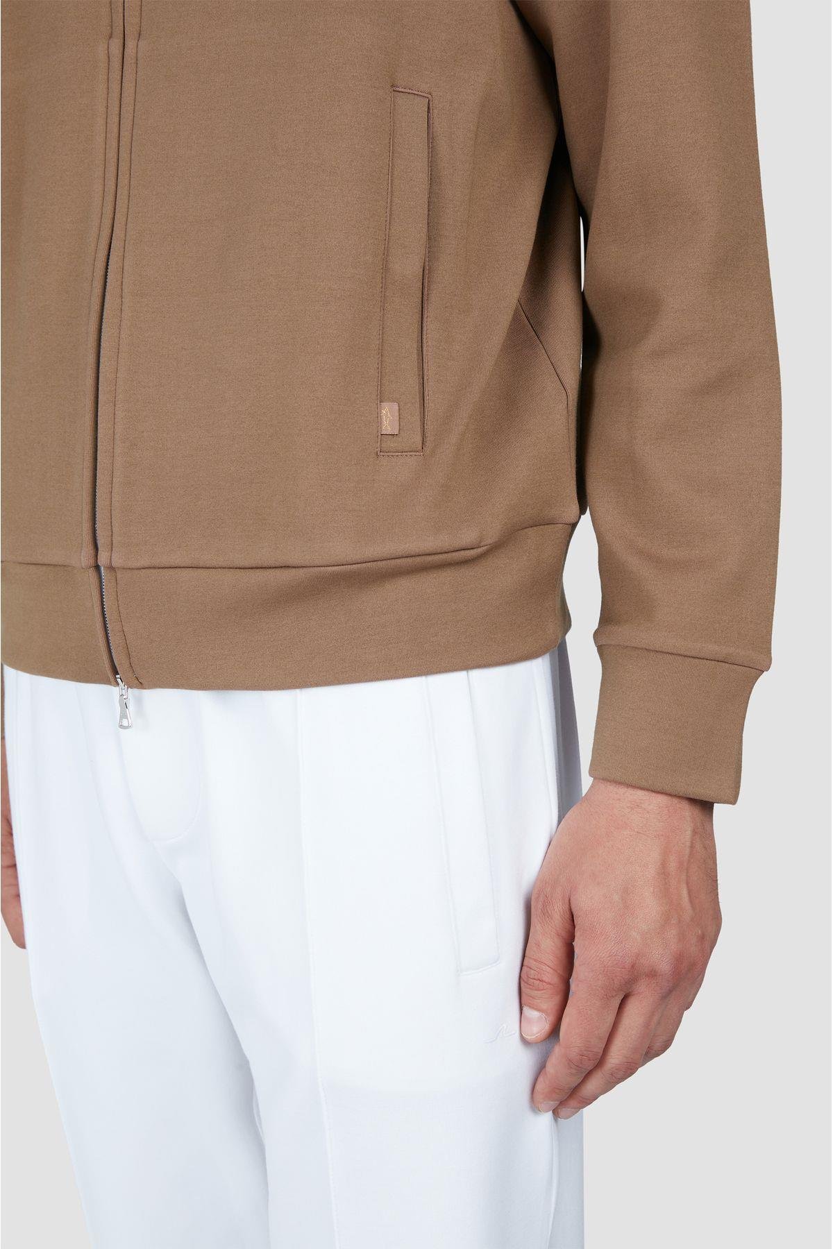jogging-suit-bba95-.jpg