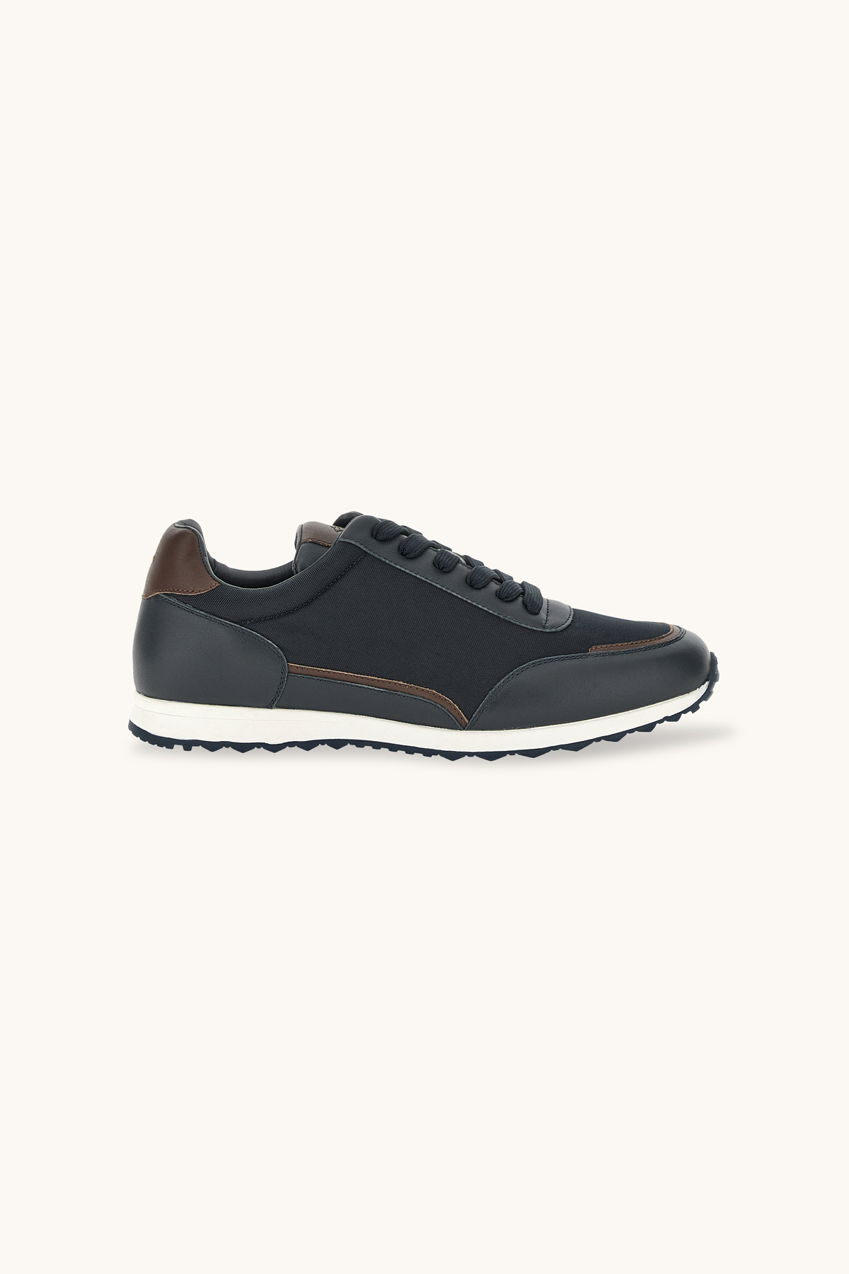 leather-sneakersayakkabi-terlikpaulsha-5d7328.jpg