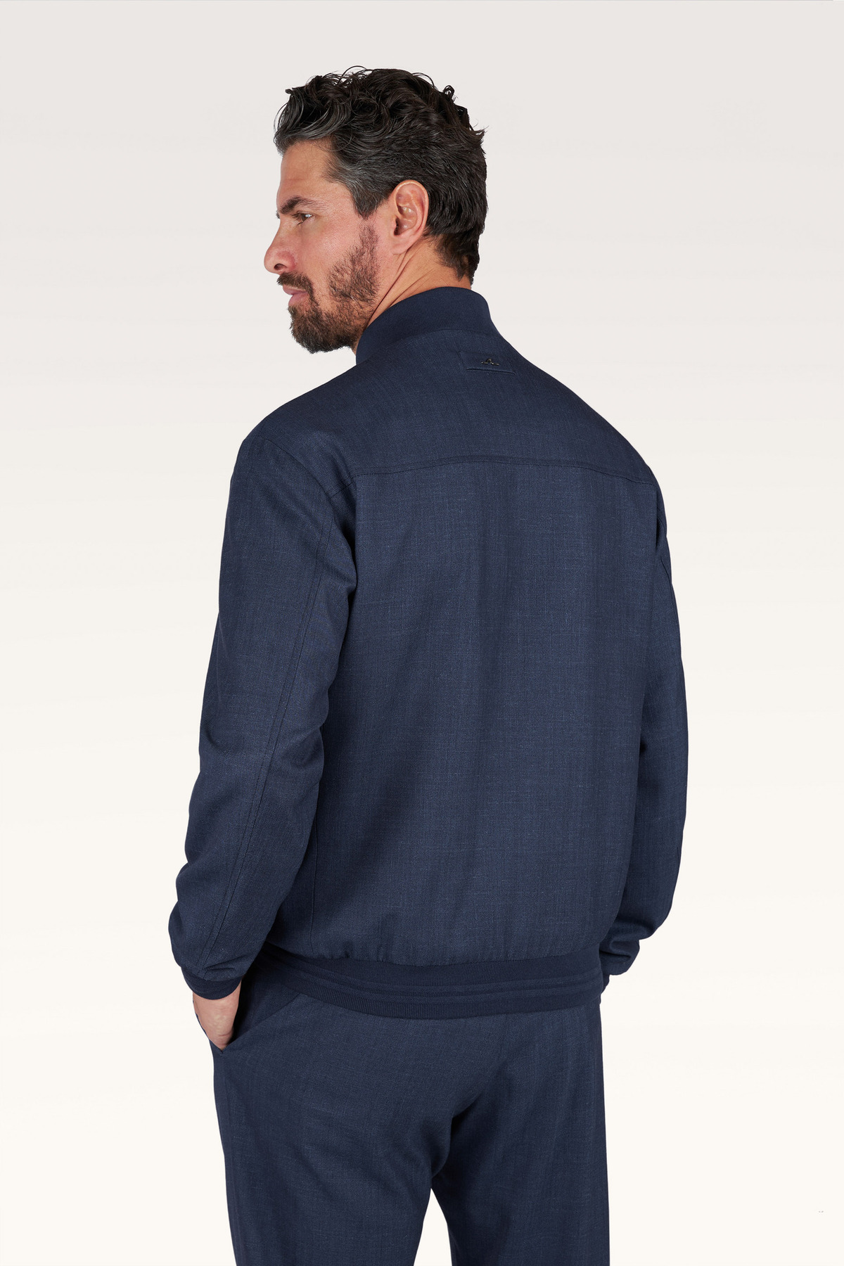 loropiana-bomberdis-giyimpaulshark-9-4b19.jpg