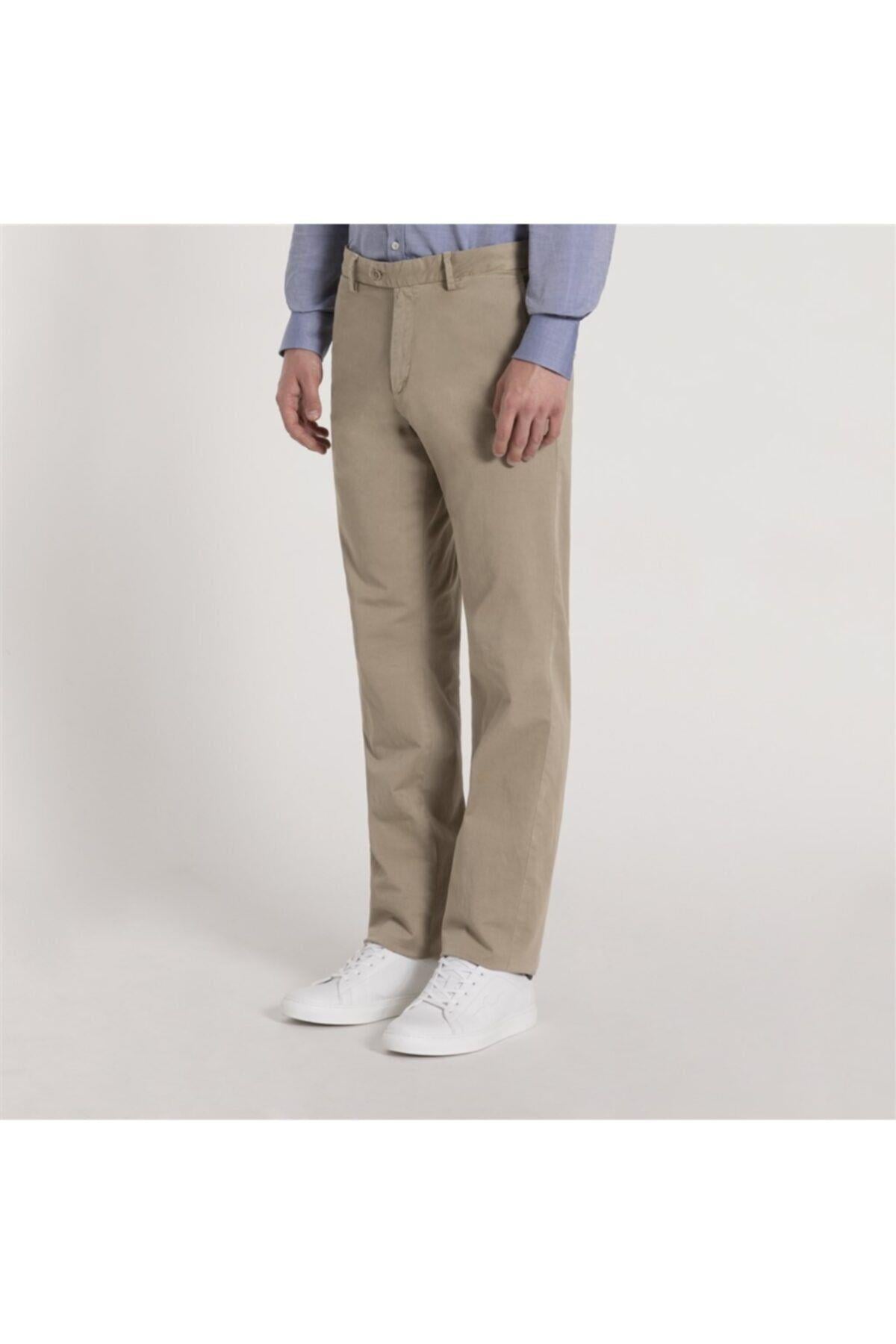 mans-trousers-55629f.jpg