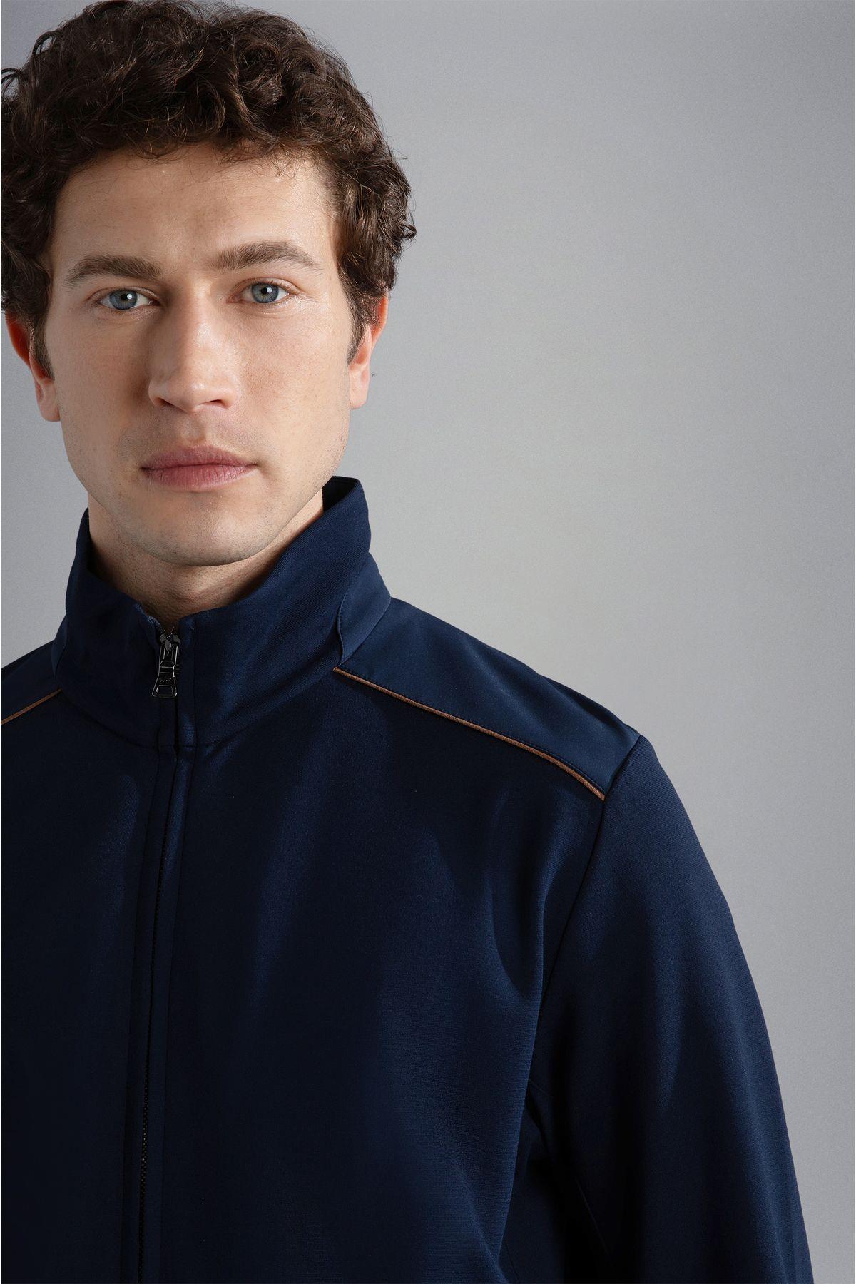 mens-jogging-suit-d4a062.jpg