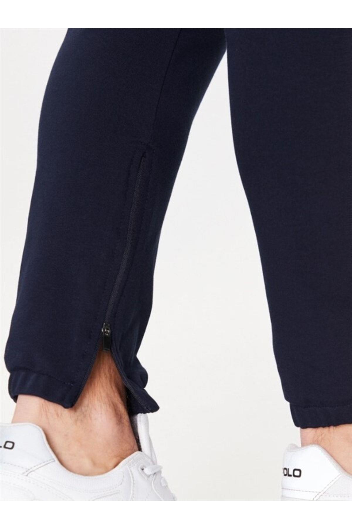 mens-knitted-jogging-trousers-5c5aee.jpg