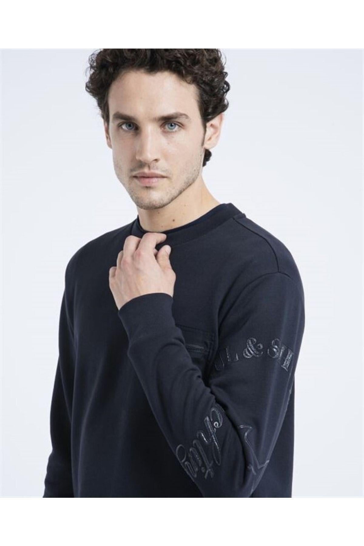 mens-knitted-sweatshirt-c.w-05ea4b.jpg