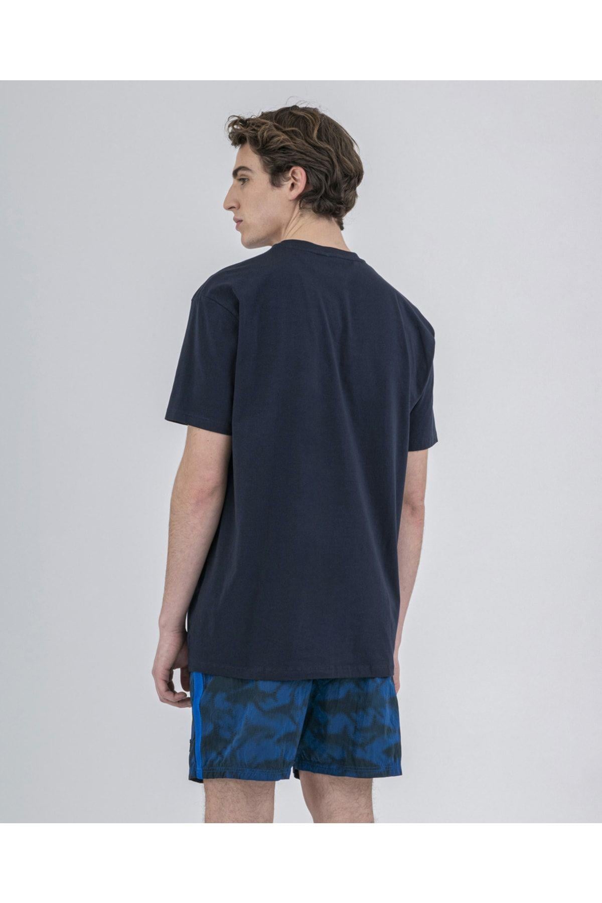 mens-knitted-t-shirt-c.w-e-94aa.jpg