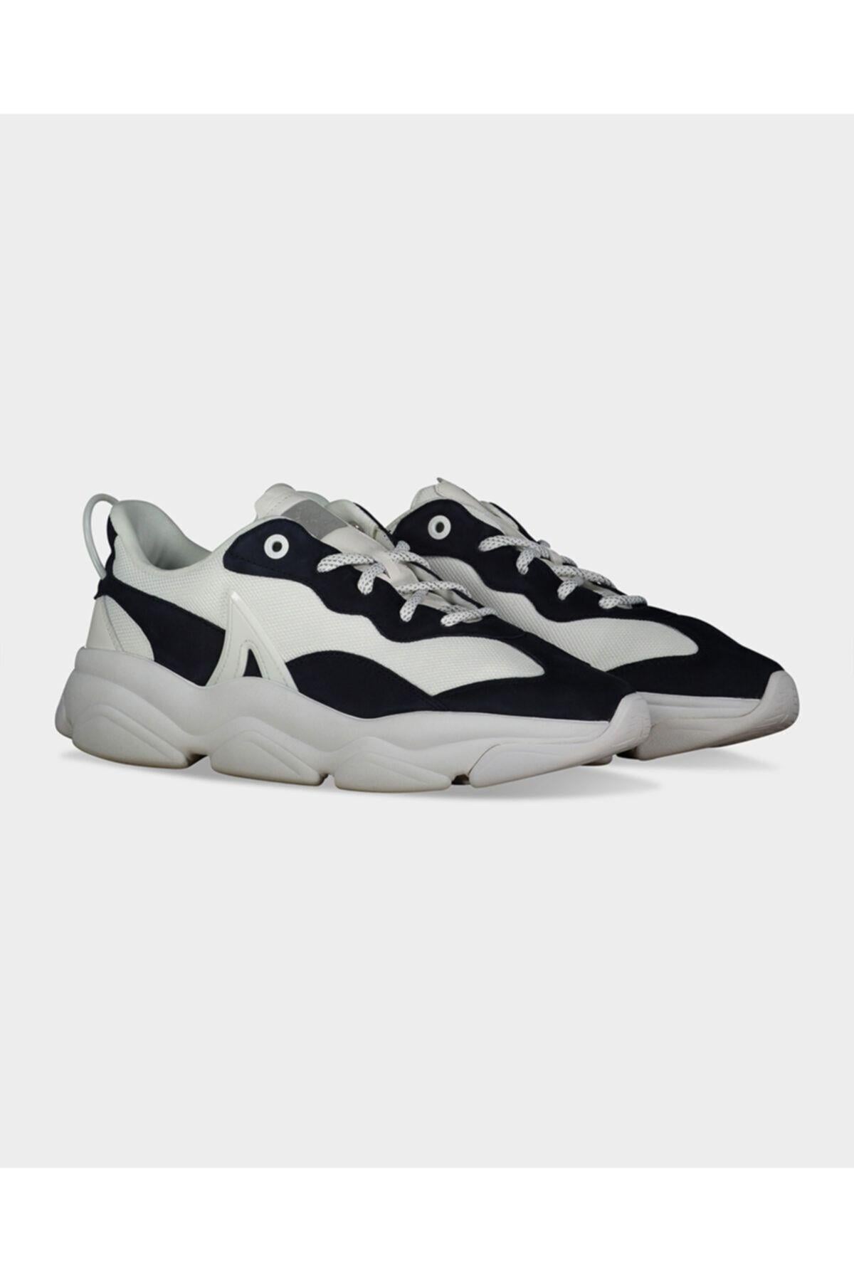 mens-shoes-4073e4.jpg