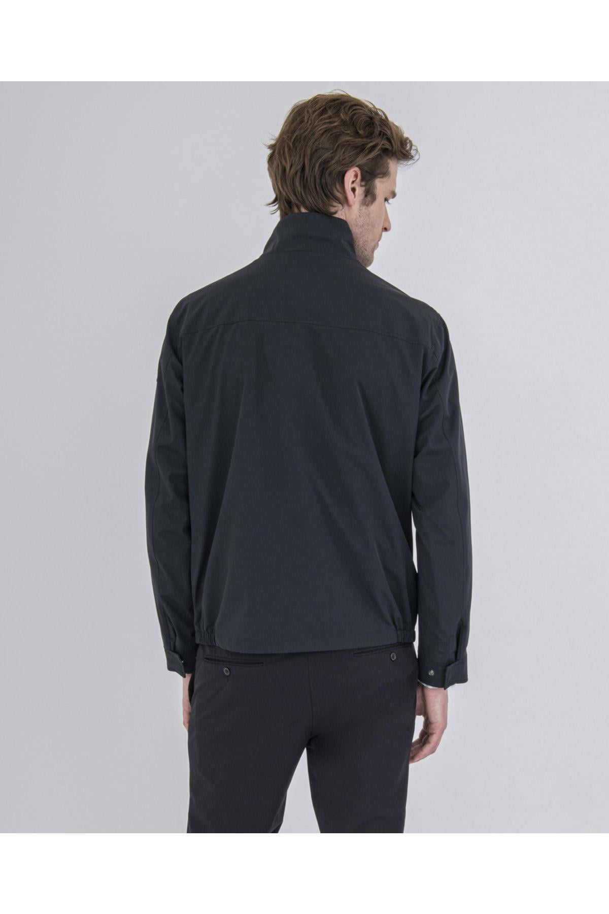 mens-typhoon-jacket-c.w-8c11fc.jpg