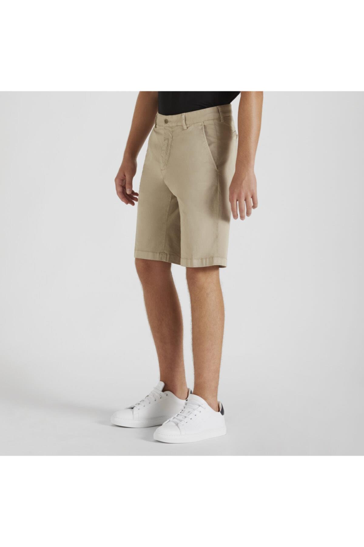 mens-woven-bermudas-c.w-3f5-4e.jpg