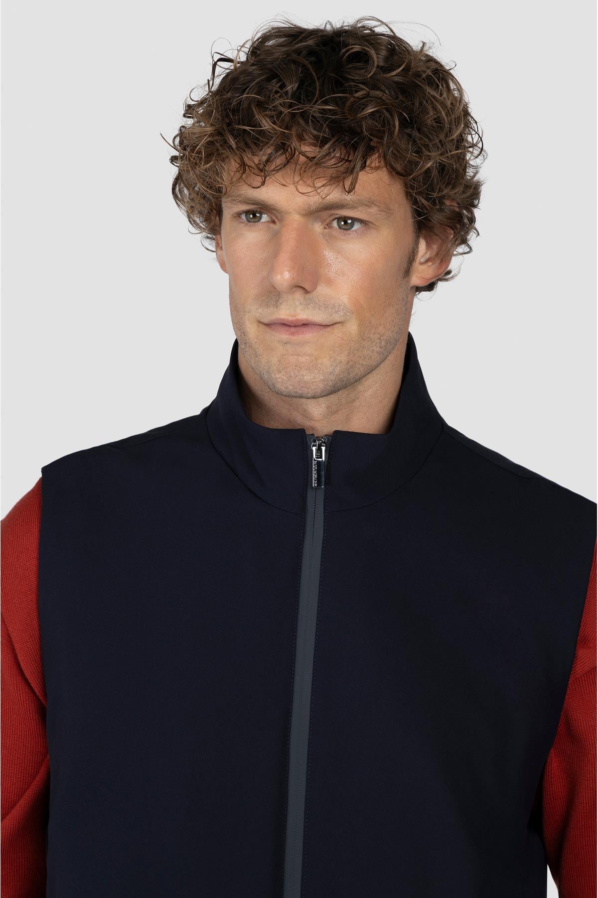 mens-woven-gilet-dynamic-stretchdis-gi-ad-42b.jpg