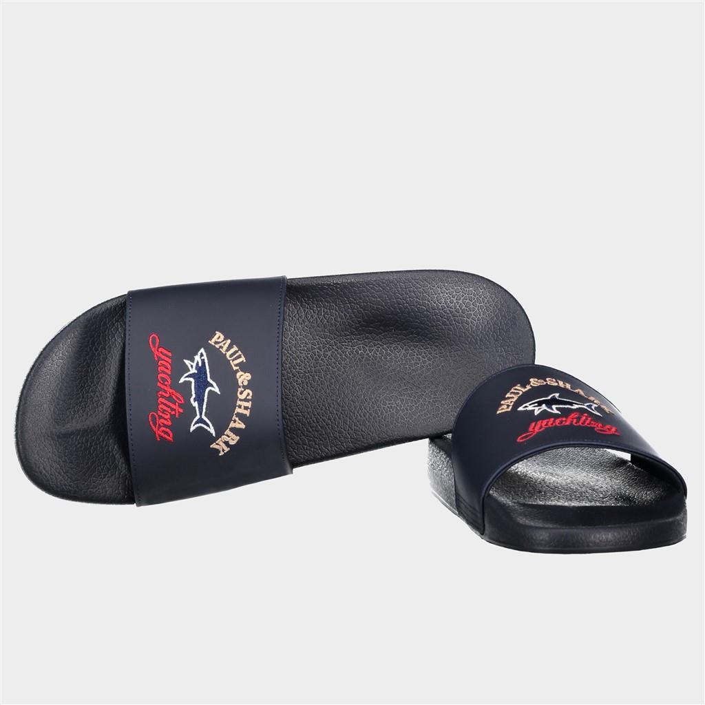 slippers-0-0e6b.jpg