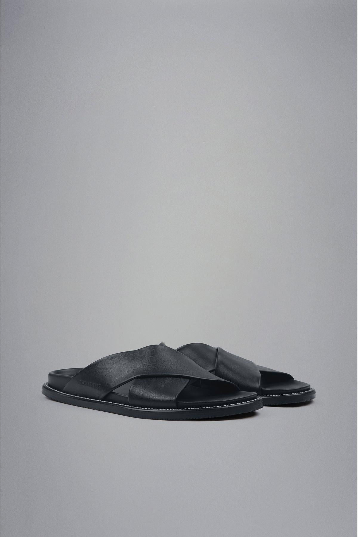 slippers-01-4fb.jpg