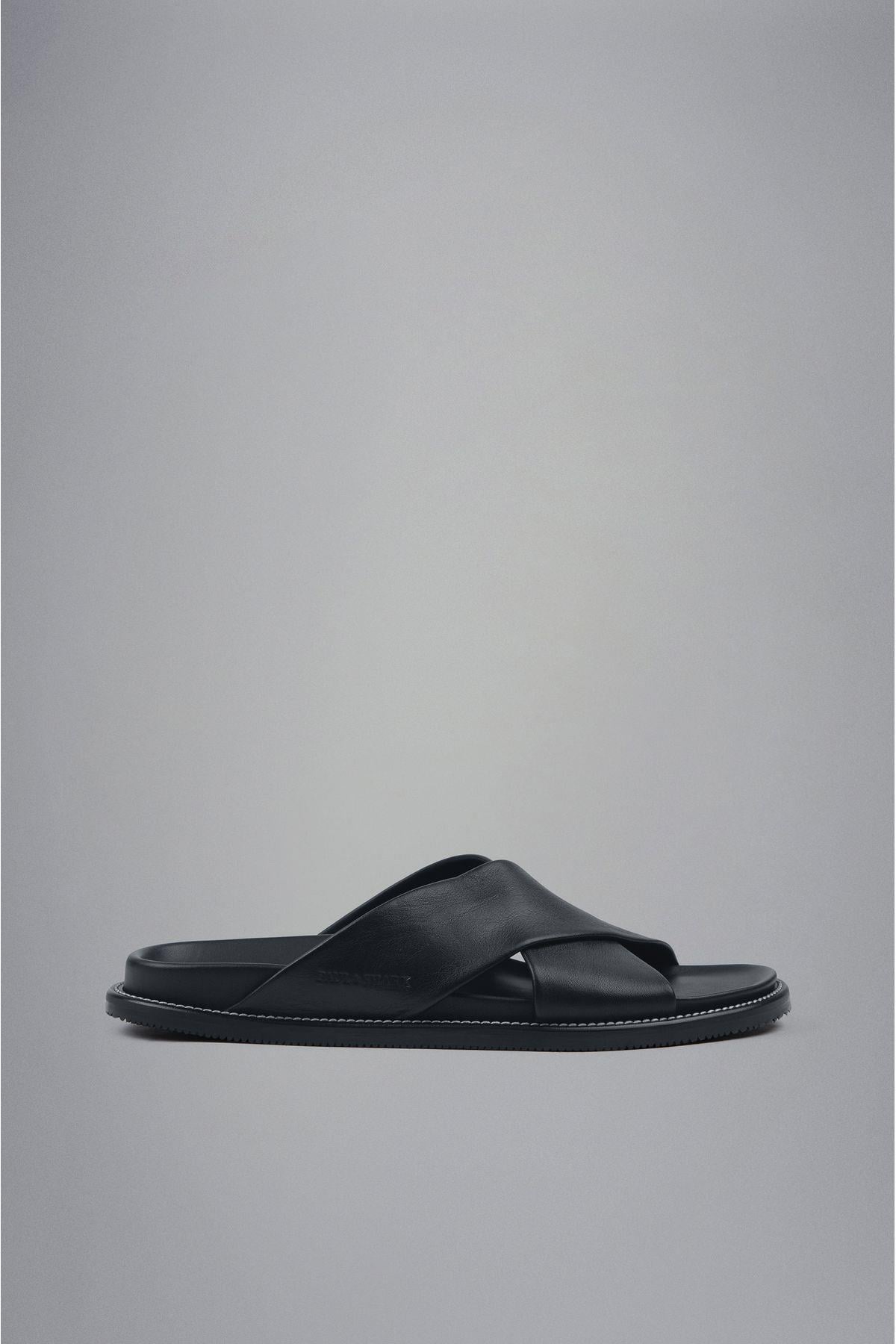 slippers-a7e0-b.jpg
