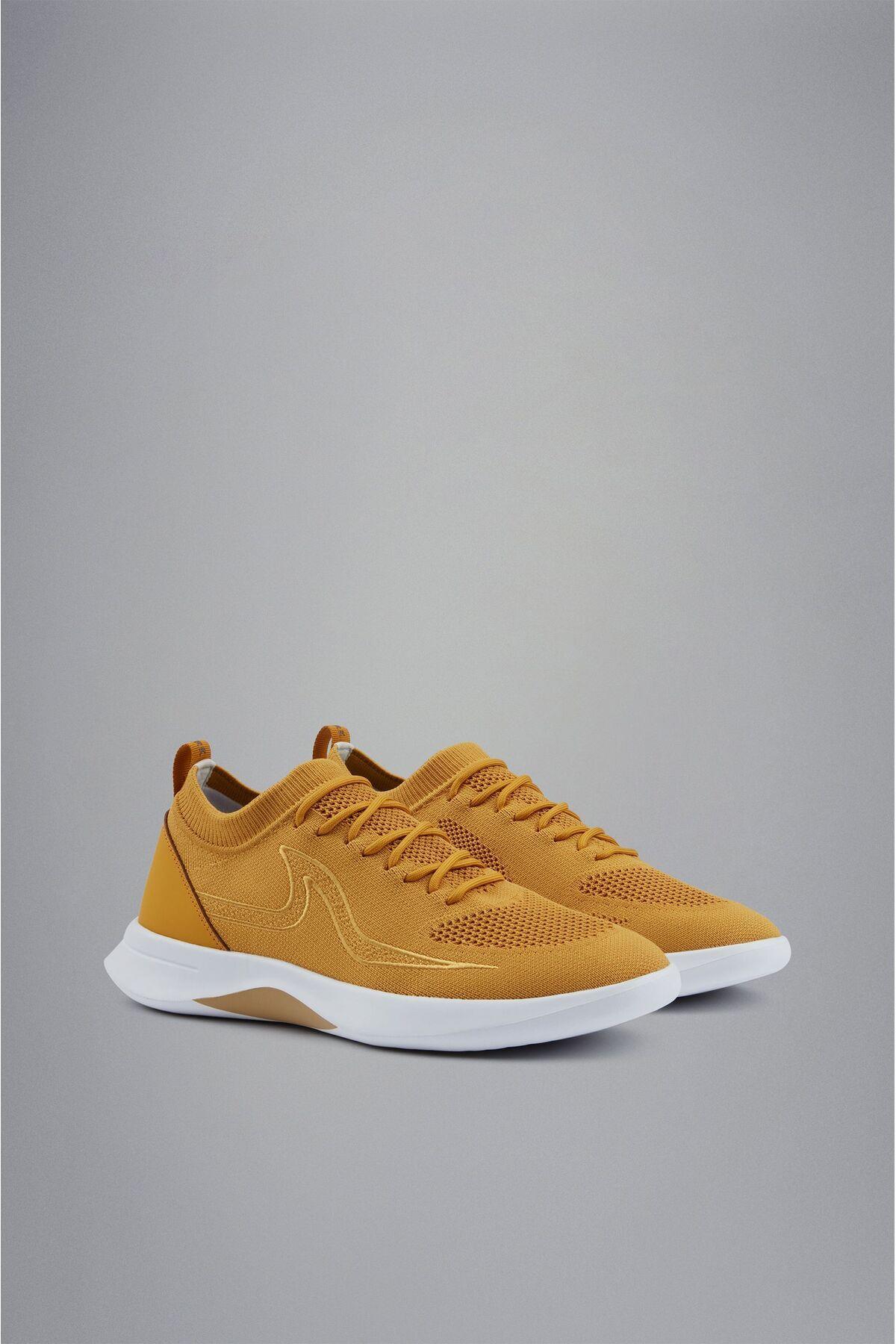 sneakers--82df-.jpg