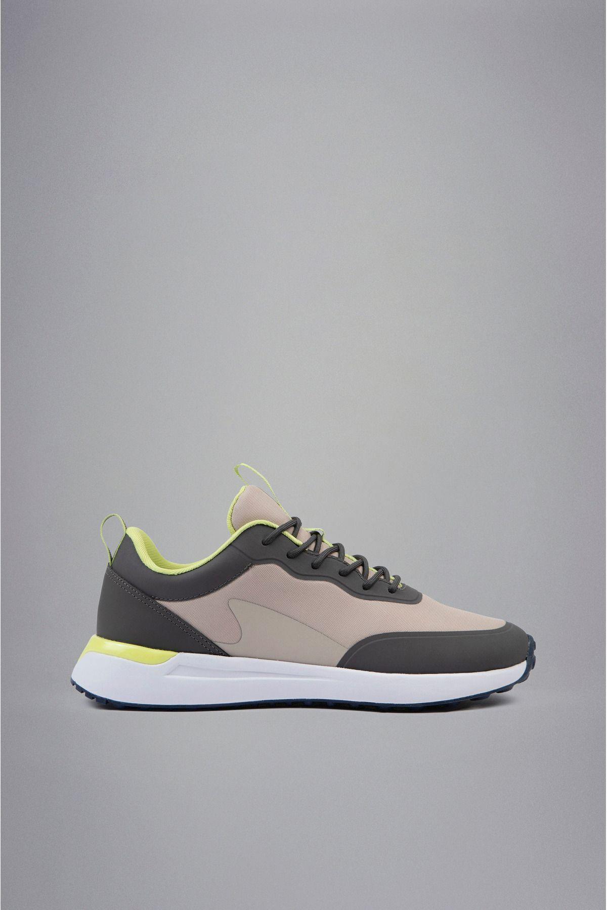 sneakers-0-4ab3.jpg