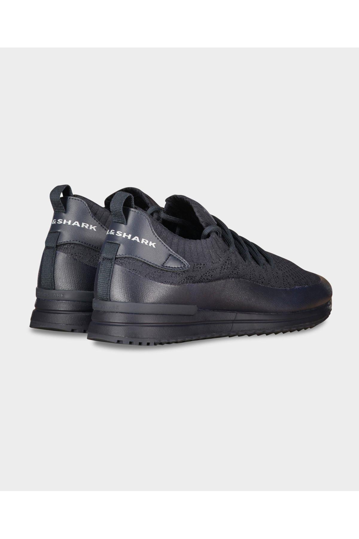 sneakers-0-9129.jpg