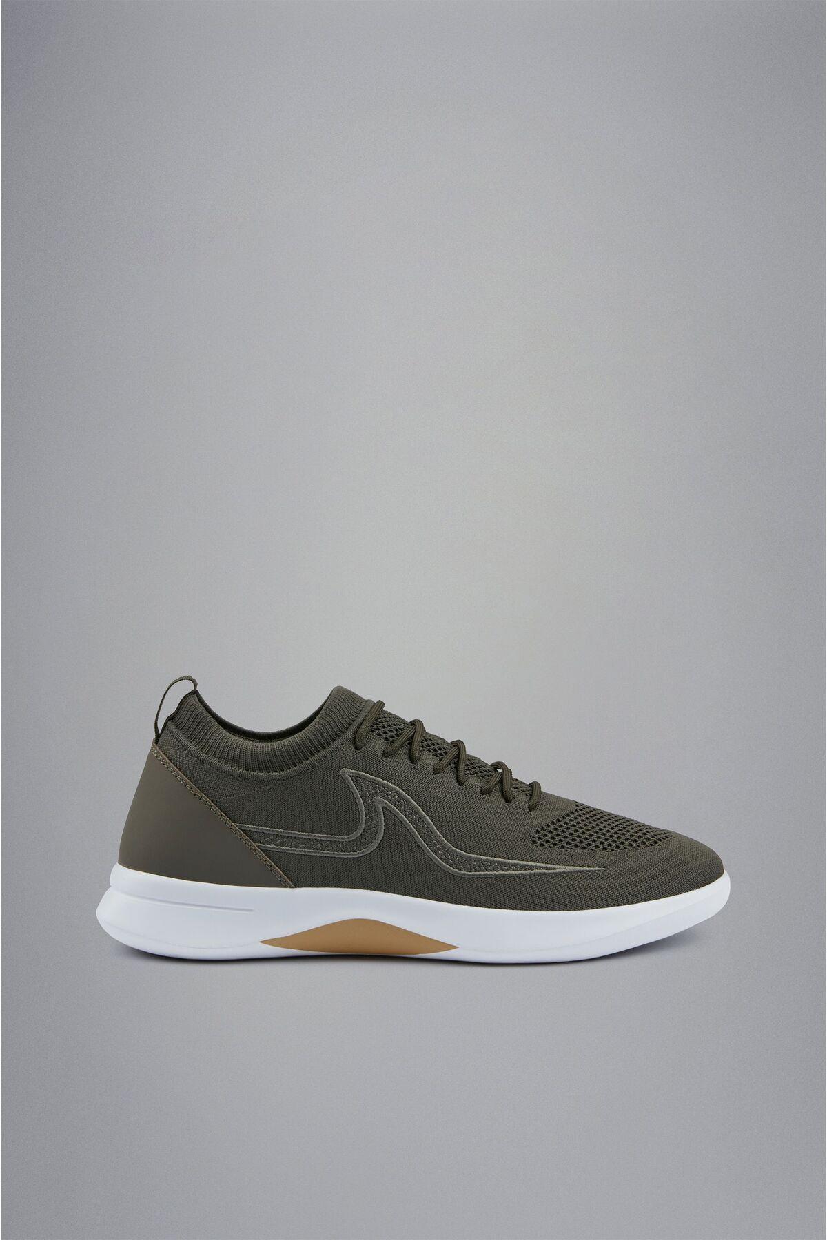 sneakers-0f0-40.jpg