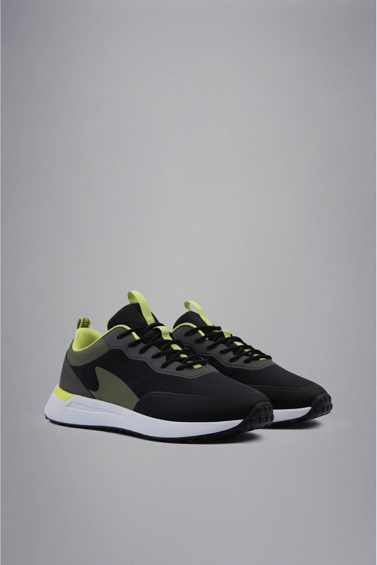 sneakers-1b8a-4.jpg