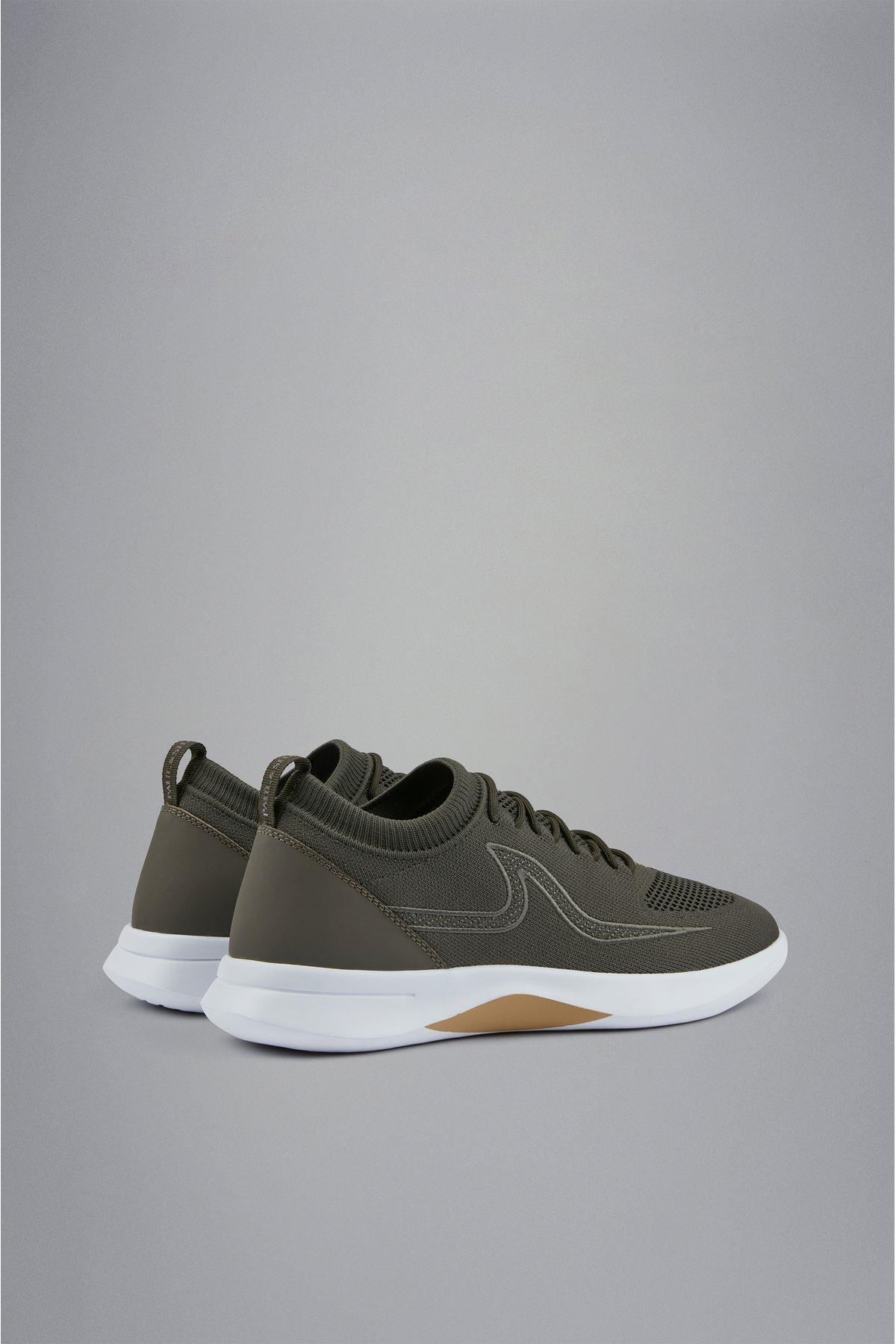 sneakers-27e-d1.jpg