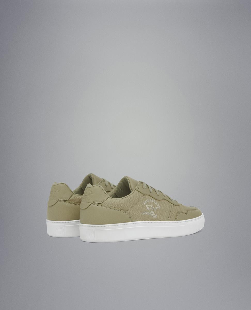 sneakers-4d2d18.jpg