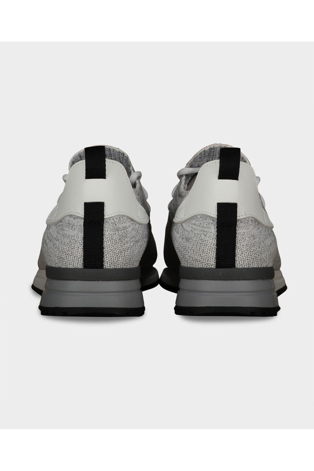 sneakers-5433d9.jpg