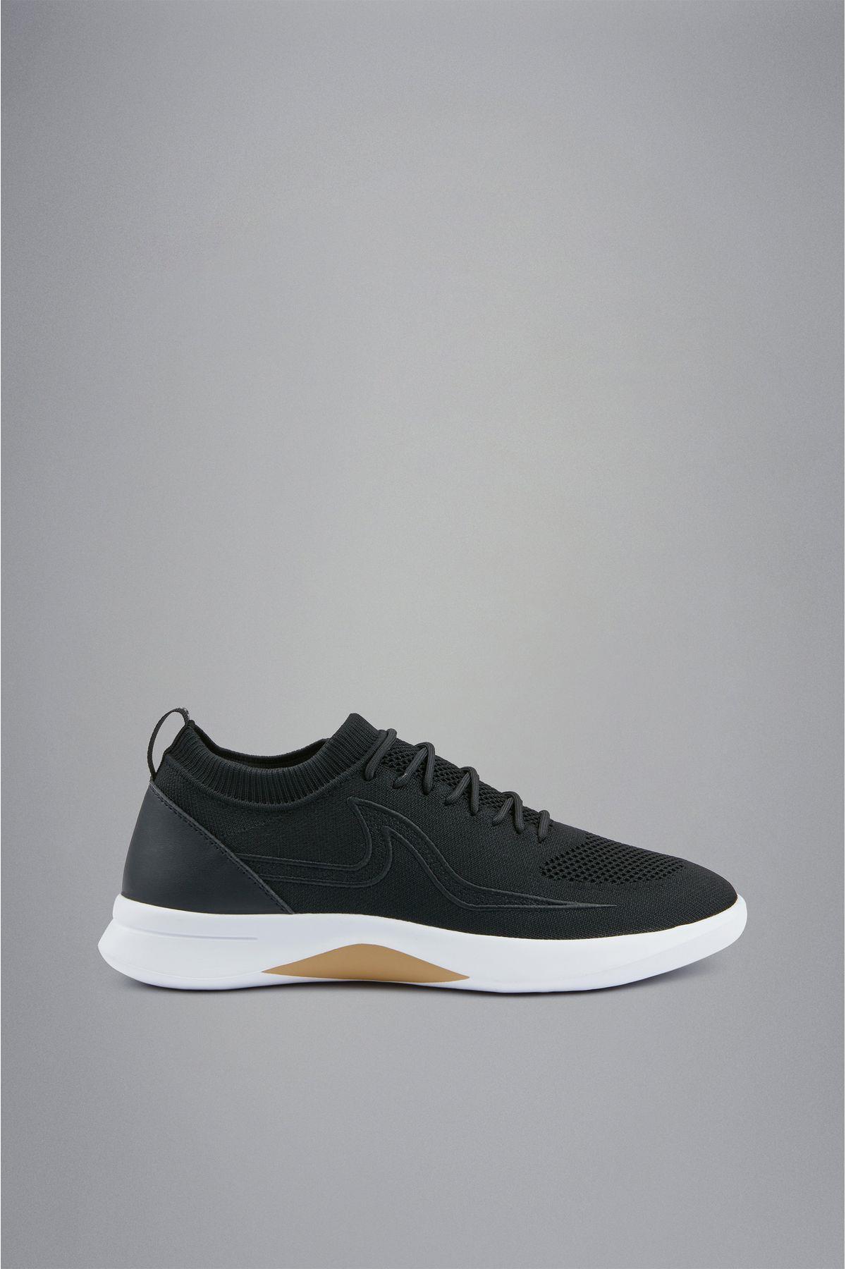 sneakers-611-4e.jpg